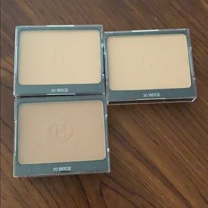 CHANEL Ultrawear Flawless Compact Foundation - TST
